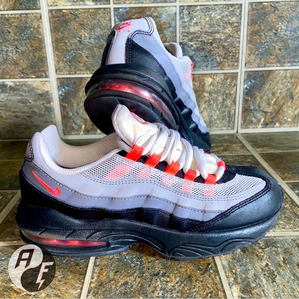 Nike Air Max 95 ‘Black Solar Red’ (1.5Y)